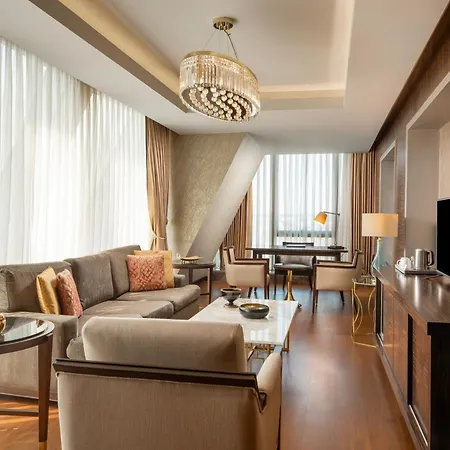 Elite World Grand Basin Ekspres Hotel