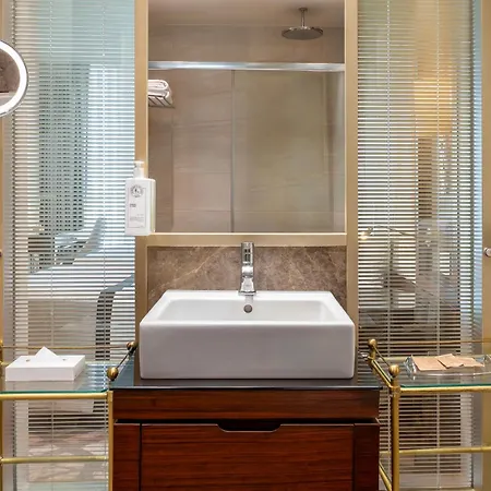 Elite World Grand Basin Ekspres Hotel 5*