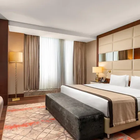 Elite World Grand Basin Ekspres Hotel