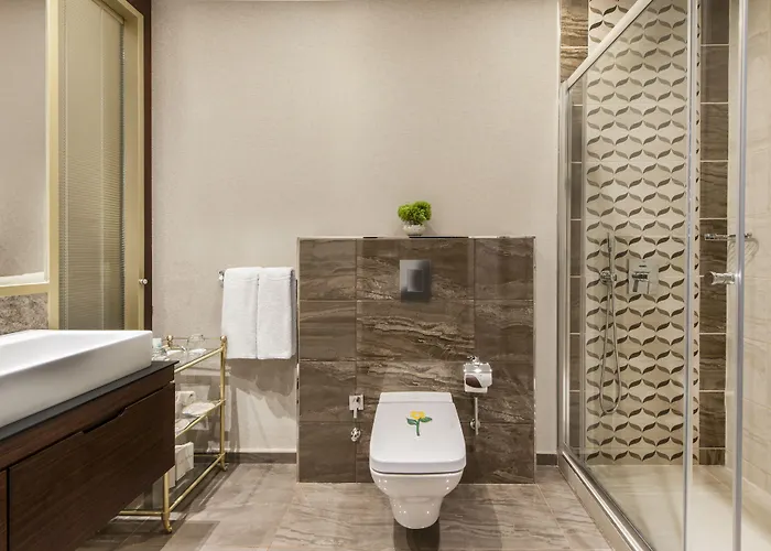 Elite World Grand Basin Ekspres