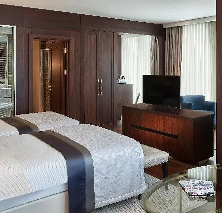 Elite World Grand Basin Ekspres